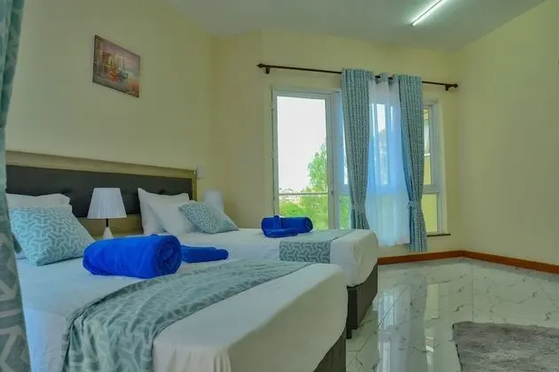 Superior Tek Büyük veya İki Ayrı Yataklı Oda