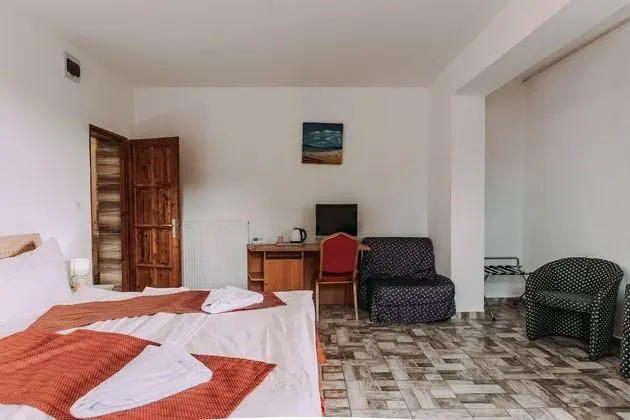Basic Tek Büyük Yataklı Oda