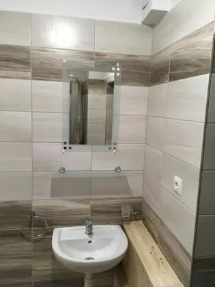 Basic Tek Büyük Yataklı Oda