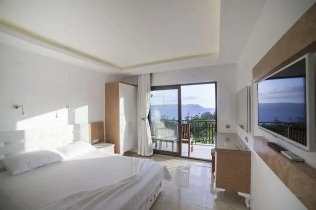 Standard Tek Büyük veya İki Ayrı Yataklı Oda, Deniz Manzaralı