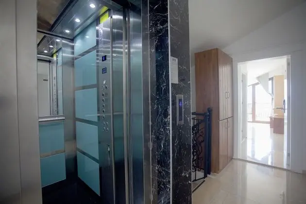 Standard Tek Büyük veya İki Ayrı Yataklı Oda, Deniz Manzaralı