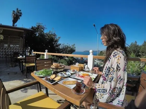 Standard Tek Büyük veya İki Ayrı Yataklı Oda, Deniz Manzaralı