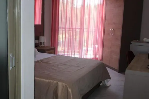 Standart Oda, Bahçe Manzaralı