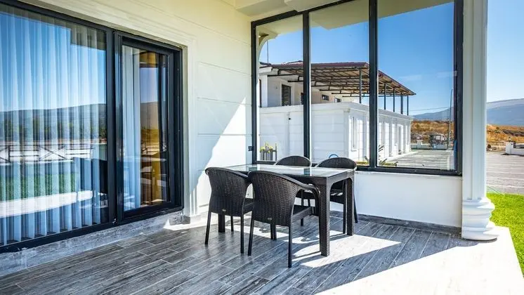 Şehir Manzaralı Havuzlu - Bahçeli (Villa Fiyatı)