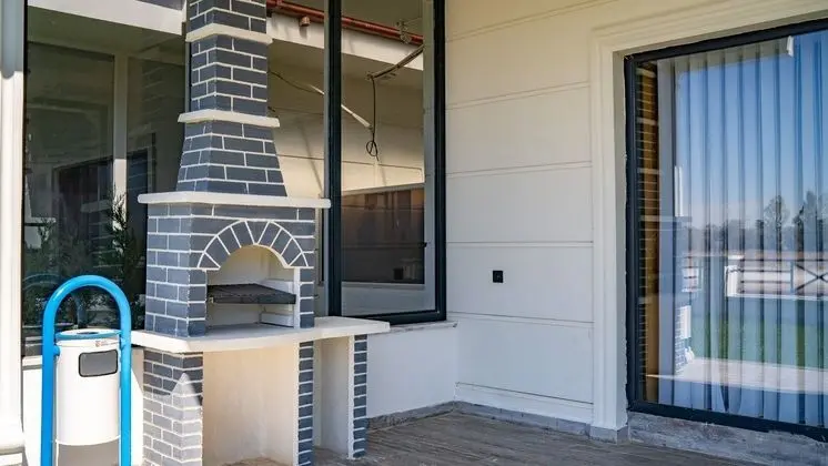 Şehir Manzaralı Havuzlu - Bahçeli (Villa Fiyatı)