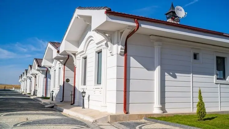 Şehir Manzaralı Havuzlu - Bahçeli (Villa Fiyatı)