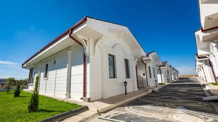 Şehir Manzaralı Havuzlu - Bahçeli (Villa Fiyatı)