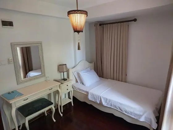 Tek Kişilik, Şehir Manzaralı
