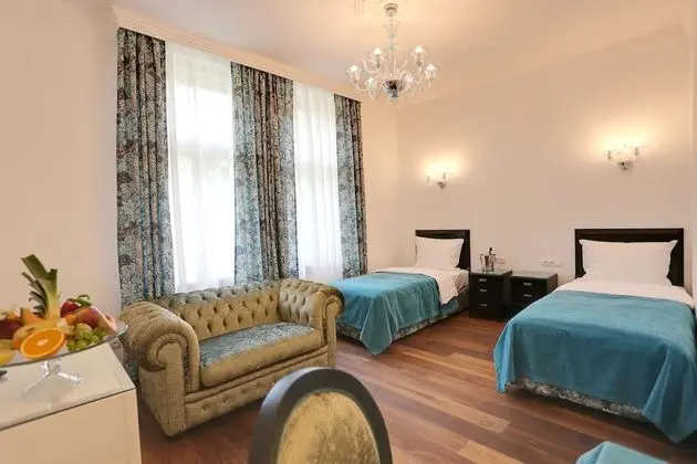 Comfort Tek Büyük veya İki Ayrı Yataklı Oda (with Kitchenette)