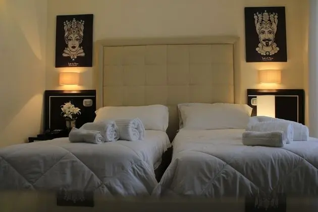 Comfort Tek Büyük veya İki Ayrı Yataklı Oda