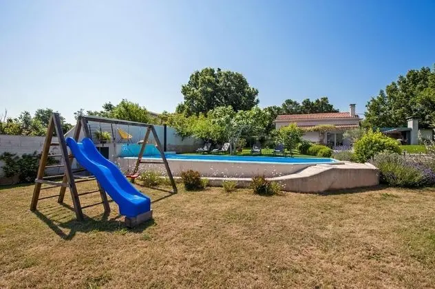 Villa, Sigara İçilebilir