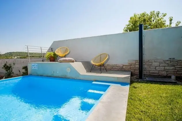 Villa, Sigara İçilebilir