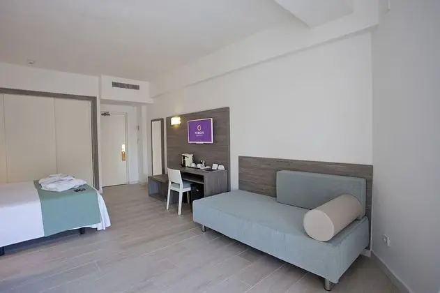Junior Süit, Balkon (2 adults + 2 children)