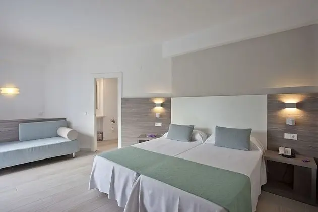 Junior Süit, Balkon (2 adults + 2 children)