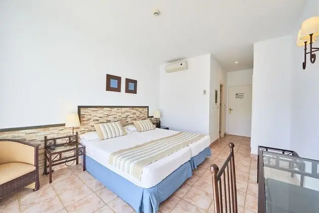 Tek Büyük Yataklı Oda, Balkon (2 adults + 1 child)