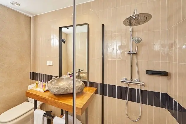 Tek Büyük Yataklı Oda, Sıcak Su Küveti, Deniz Manzaralı (Style, 2 adults)