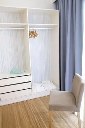 Deluxe Dört Kişilik Oda, Havuz Manzaralı