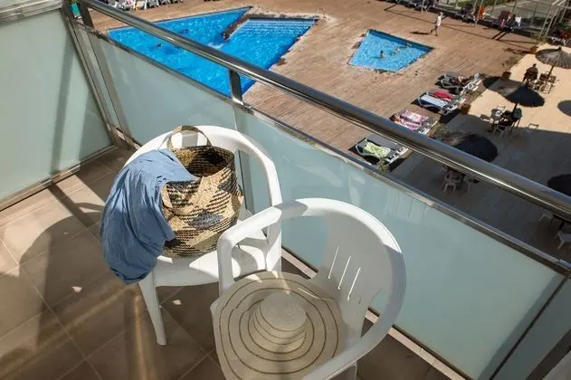 Tek Büyük Yataklı Oda, Havuz Manzaralı (2 Adults)