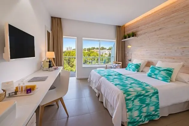 Tek Büyük Yataklı Oda, Balkon