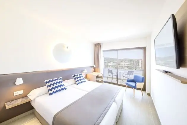 Standard Büyük Yataklı Tek Kişilik Oda, Balkon, Deniz Manzaralı