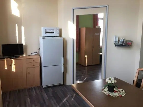 İki Ayrı Yataklı Oda, Ortak Banyo