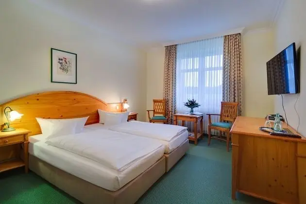 Tek Büyük Yataklı Oda