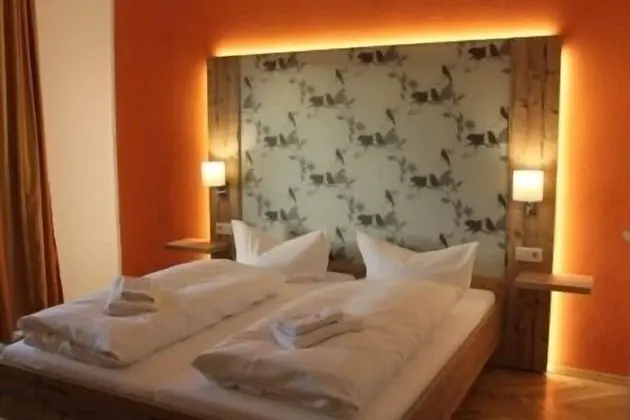 Tek Büyük Yataklı Oda, Balkon