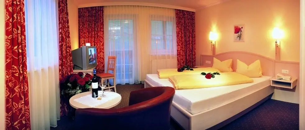 Deluxe Tek Büyük Yataklı Oda, Balkon