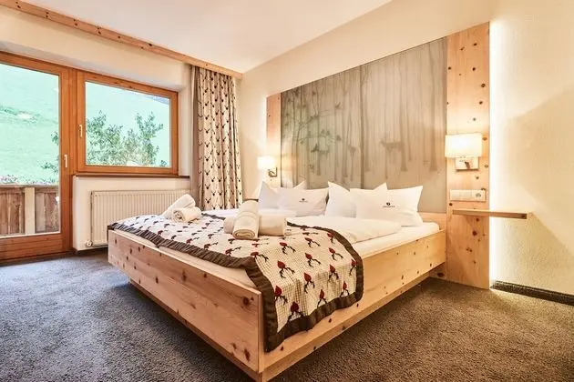 Superior Tek Büyük Yataklı Oda, Balkon