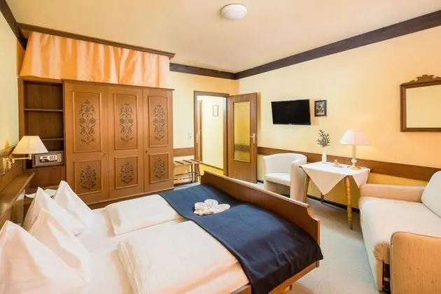 Üç Kişilik Oda, Balkon, Dağ Manzaralı