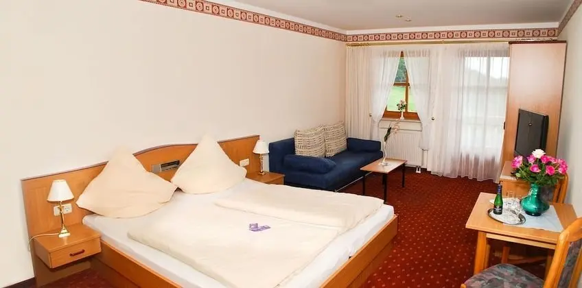 Comfort Tek Büyük Yataklı Oda, Bahçe Manzaralı