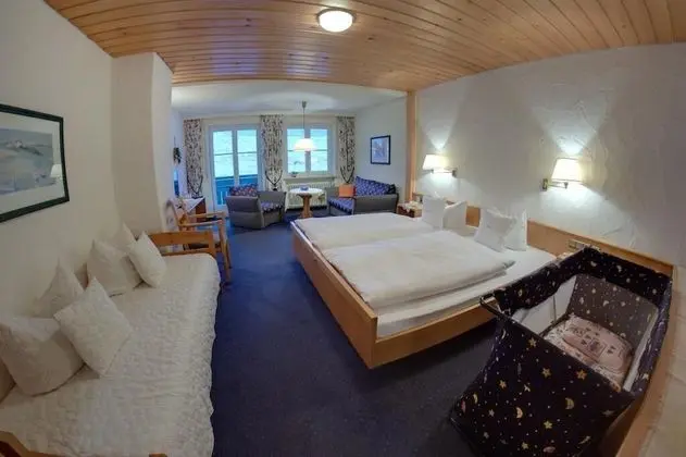 Family Oda (Schindelberg)