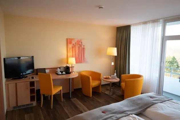 Tek Büyük Yataklı Oda (Doppelzimmer Meerseite/ Waldseite)