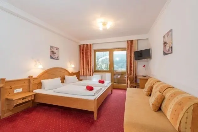 Tek Büyük Yataklı Oda, Balkon