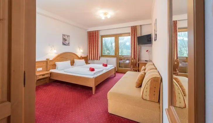 Tek Büyük Yataklı Oda, Balkon