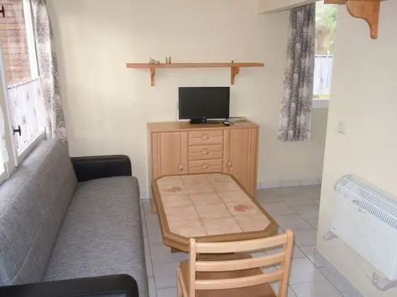 Comfort Bungalov, 1 Yatak Odası, Sigara İçilmez, Bahçe Manzaralı (Bungalow 4)