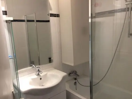 Ev