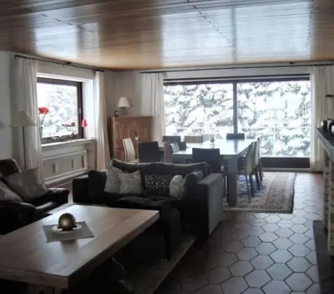 Ev, Birden Çok Yatak Odası, Balkon