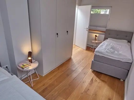 Ev