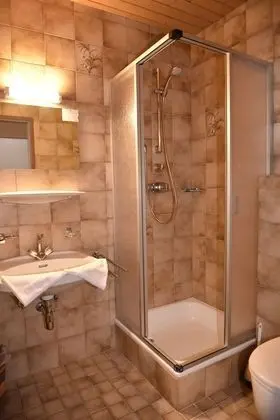 Economy Tek Büyük Yataklı Oda