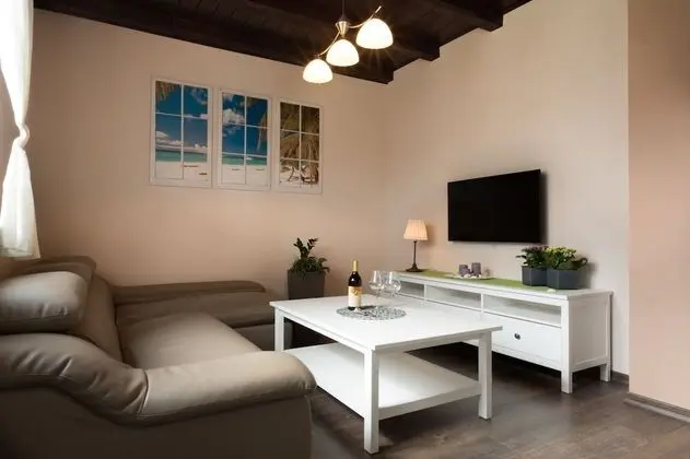 Apart Daire, Zemin Kat (2)