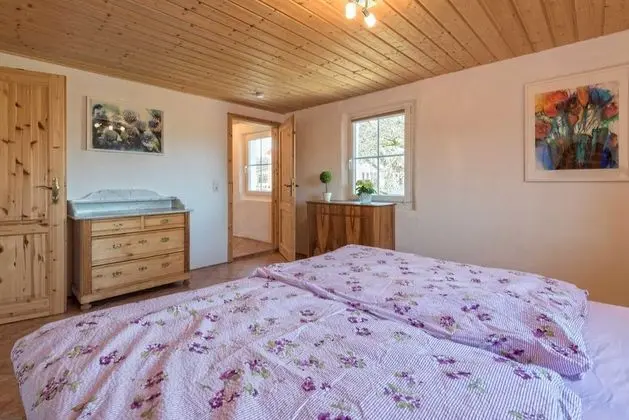 Ev (incl. cleaning fee & laundry package)