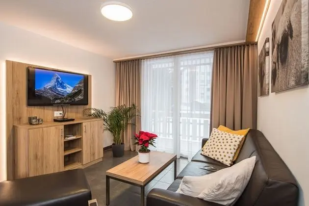 Apart Daire, 2 Yatak Odası, Mutfak, Dağ Manzaralı