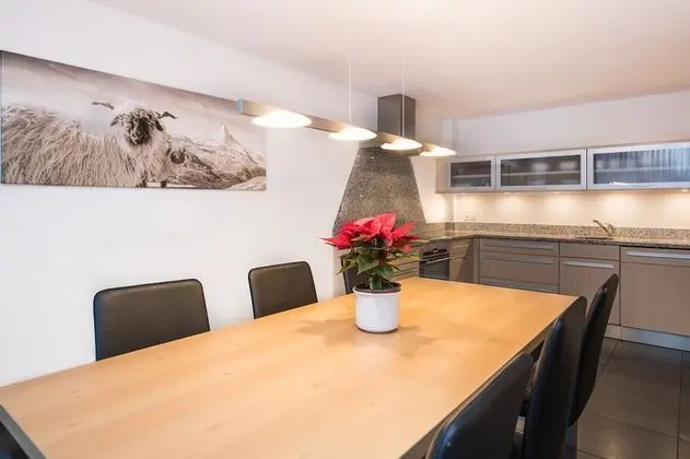 Apart Daire, 3 Yatak Odası, Mutfak, Dağ Manzaralı