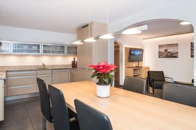 Apart Daire, 3 Yatak Odası, Mutfak, Dağ Manzaralı