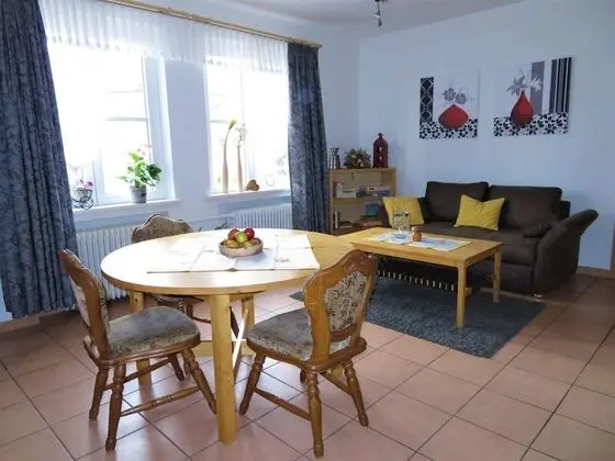 Family Apart Daire (Reiterschau)