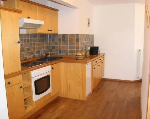 Apart Daire, Balkon (Mohnblume)