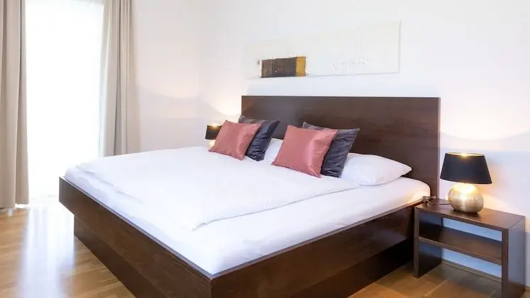 Superior Apart Daire, 2 Yatak Odası, Sigara İçilmez, Avlu