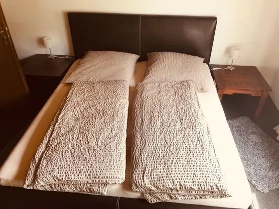 Tek Büyük Yataklı Oda