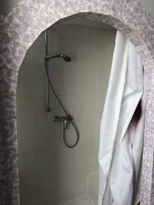 Basic Tek Kişilik Oda, Ortak Banyo